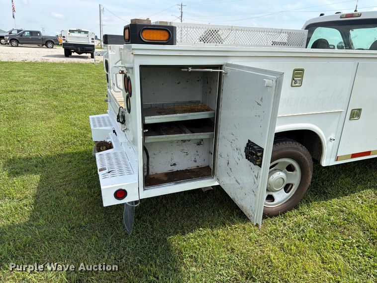 image for item EX4563 2008 Ford F350 Super Duty utility bed pickup truck
