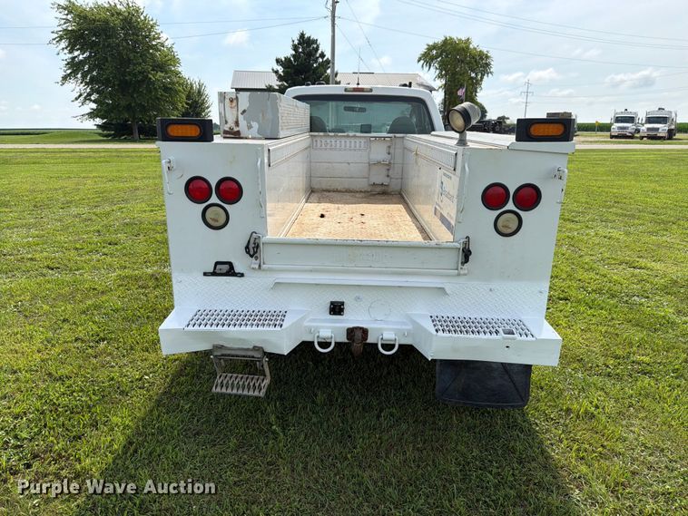 image for item EX4563 2008 Ford F350 Super Duty utility bed pickup truck