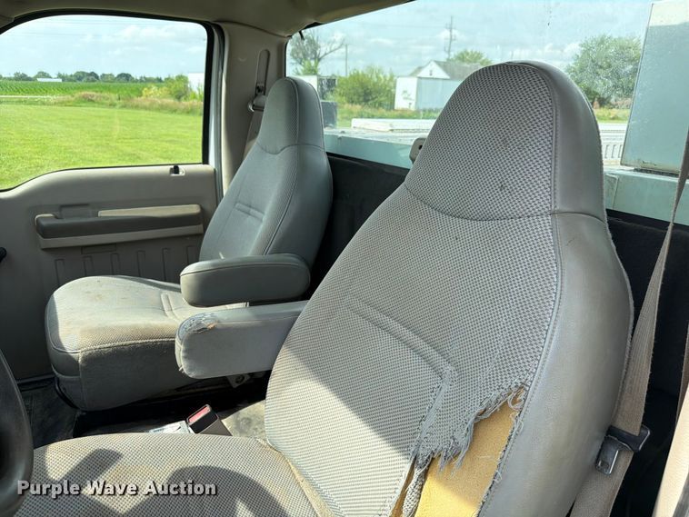 image for item EX4563 2008 Ford F350 Super Duty utility bed pickup truck