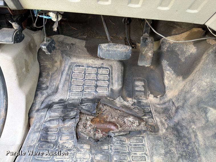 image for item EX4563 2008 Ford F350 Super Duty utility bed pickup truck