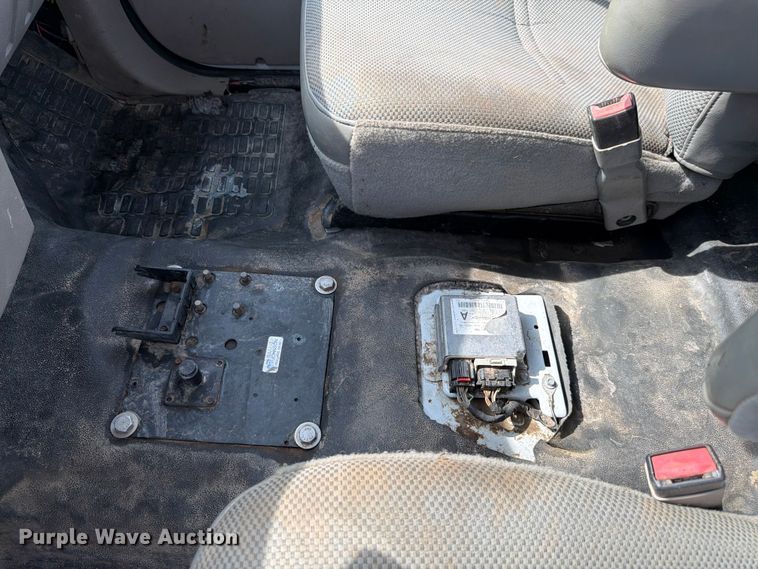 image for item EX4563 2008 Ford F350 Super Duty utility bed pickup truck