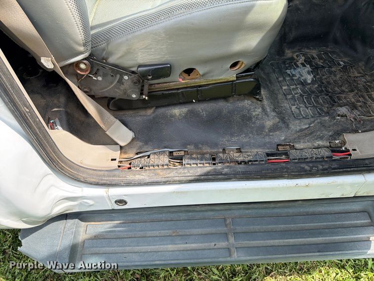 image for item EX4563 2008 Ford F350 Super Duty utility bed pickup truck