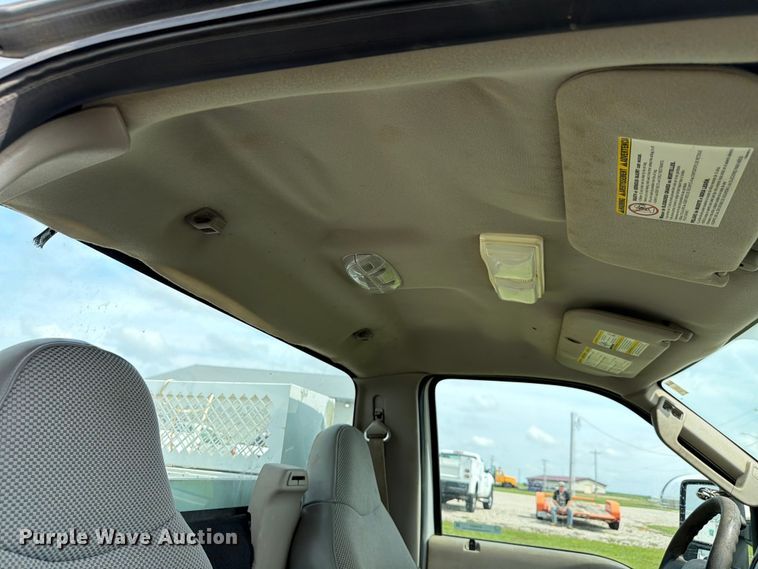 image for item EX4563 2008 Ford F350 Super Duty utility bed pickup truck