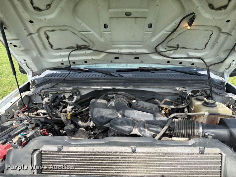 image for item EX4563 2008 Ford F350 Super Duty utility bed pickup truck