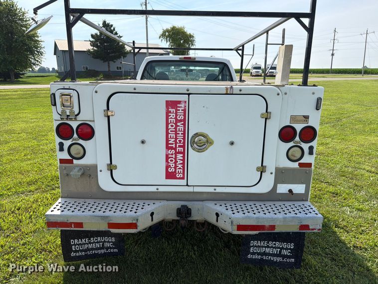 image for item EX4565 2006 Ford F350 Super Duty utility bed pickup truck