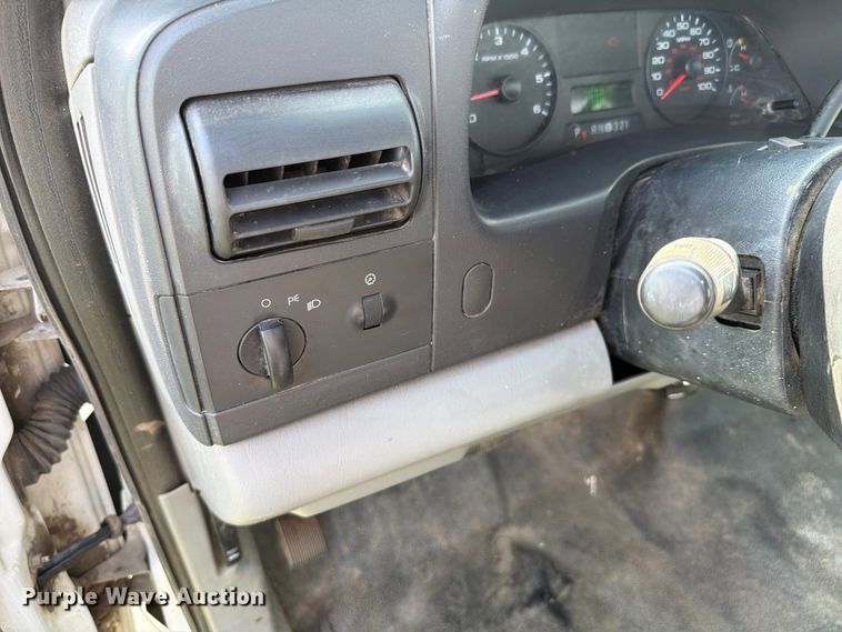 image for item EX4565 2006 Ford F350 Super Duty utility bed pickup truck