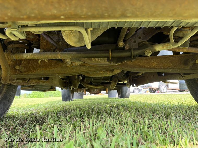 image for item EX4565 2006 Ford F350 Super Duty utility bed pickup truck