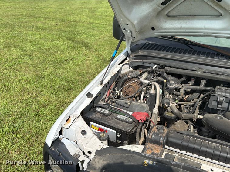 image for item EX4565 2006 Ford F350 Super Duty utility bed pickup truck