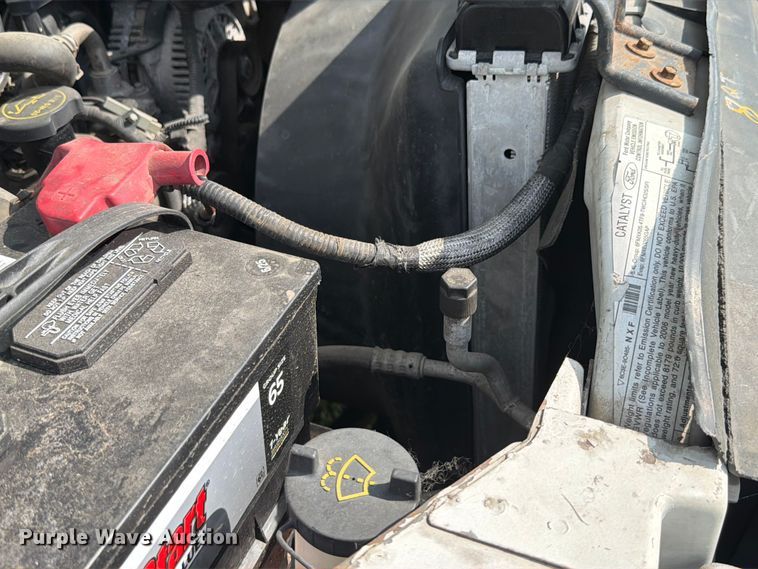 image for item EX4565 2006 Ford F350 Super Duty utility bed pickup truck