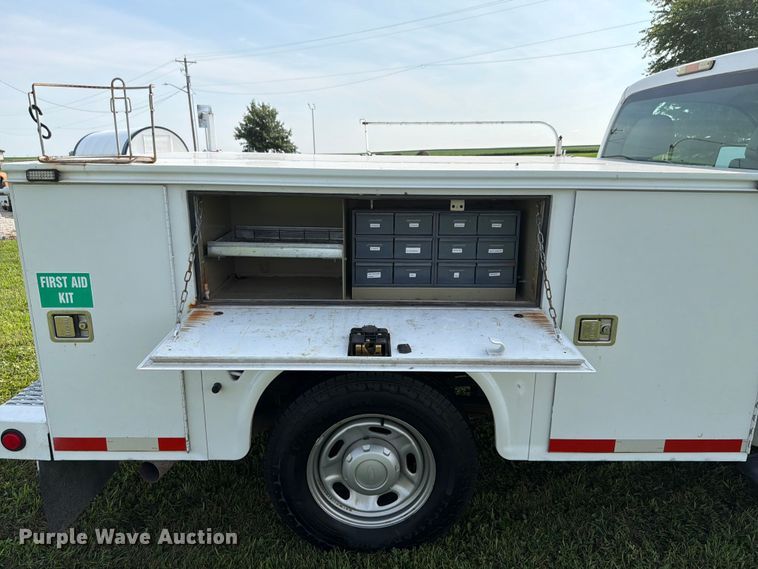 image for item EX4566 2012 Ford F250 utility bed pickup truck