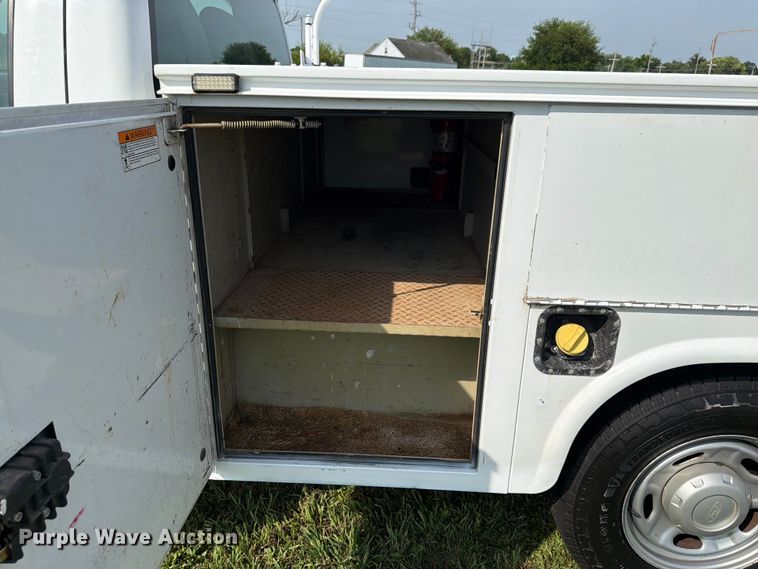 image for item EX4566 2012 Ford F250 utility bed pickup truck