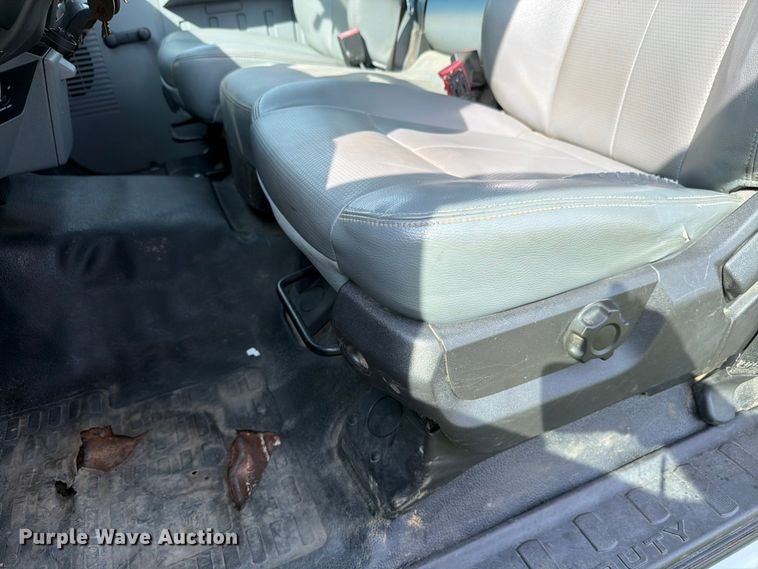 image for item EX4566 2012 Ford F250 utility bed pickup truck