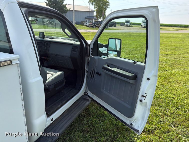 image for item EX4566 2012 Ford F250 utility bed pickup truck