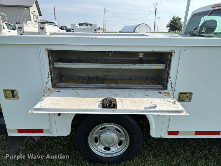 image for item EX4567 2012 Ford F250 Super Duty utility bed pickup truck