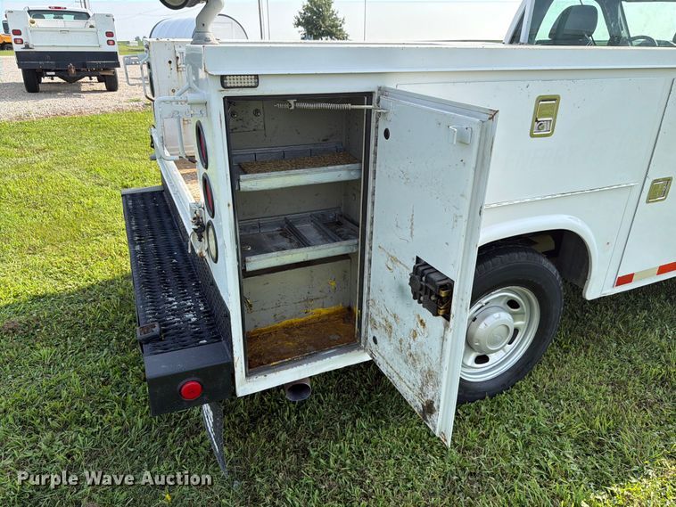 image for item EX4567 2012 Ford F250 Super Duty utility bed pickup truck