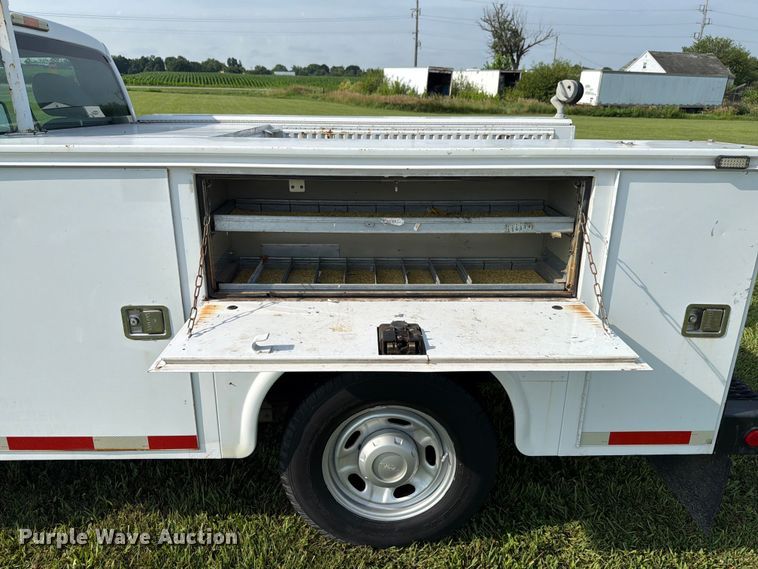 image for item EX4567 2012 Ford F250 Super Duty utility bed pickup truck