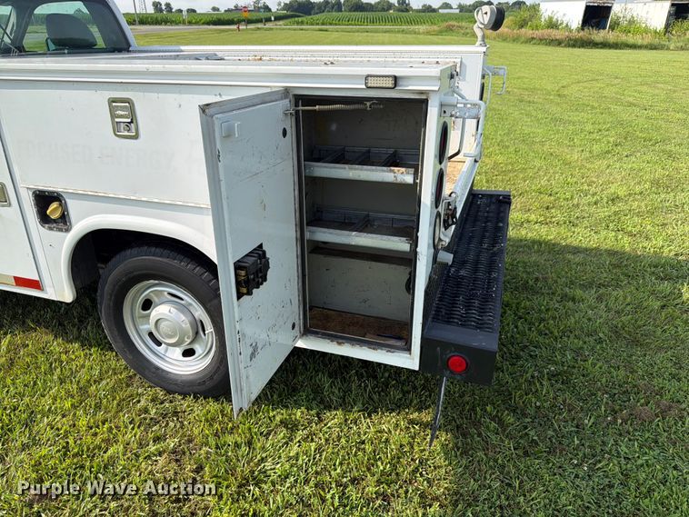 image for item EX4567 2012 Ford F250 Super Duty utility bed pickup truck