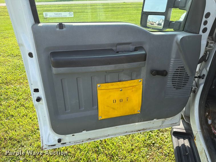 image for item EX4567 2012 Ford F250 Super Duty utility bed pickup truck
