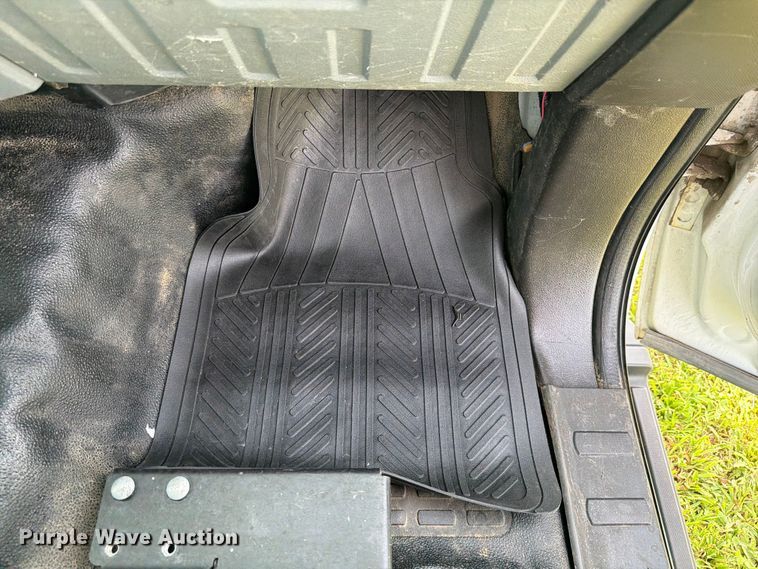 image for item EX4567 2012 Ford F250 Super Duty utility bed pickup truck