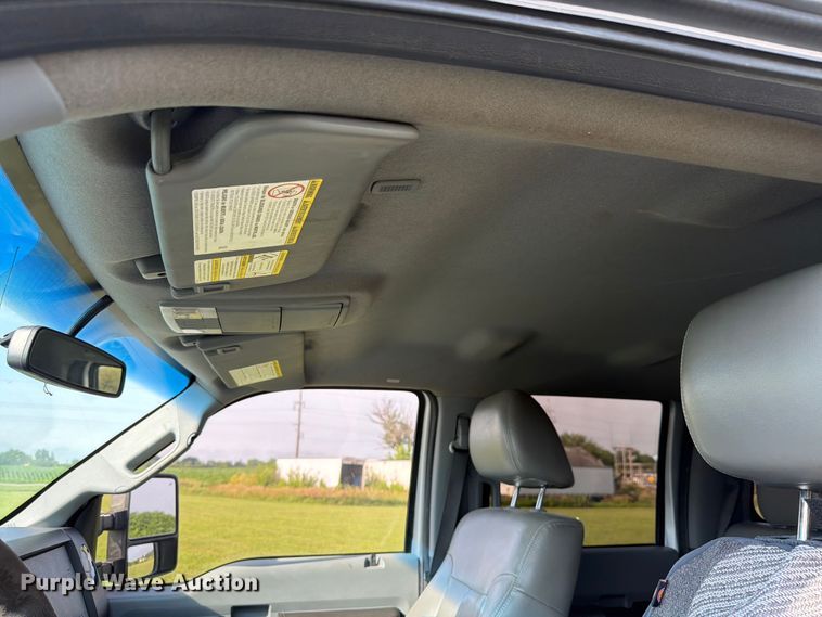 image for item EX4568 2011 Ford F250 Super Duty Crew Cab pickup truck
