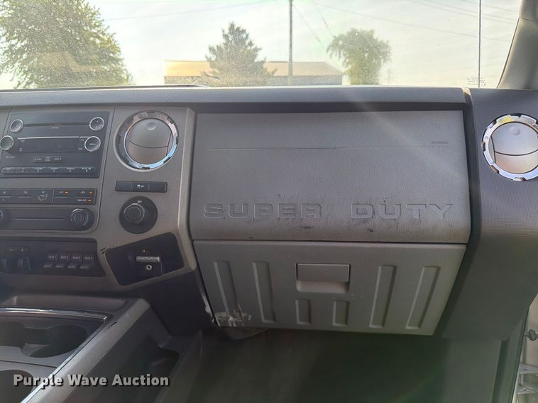 image for item EX4568 2011 Ford F250 Super Duty Crew Cab pickup truck