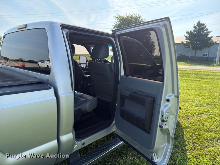 image for item EX4568 2011 Ford F250 Super Duty Crew Cab pickup truck