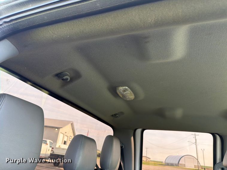 image for item EX4568 2011 Ford F250 Super Duty Crew Cab pickup truck