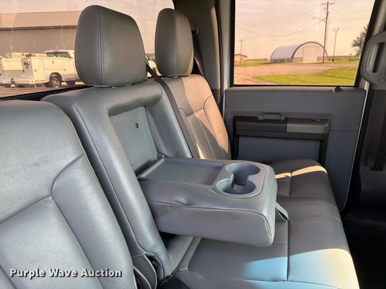 image for item EX4568 2011 Ford F250 Super Duty Crew Cab pickup truck