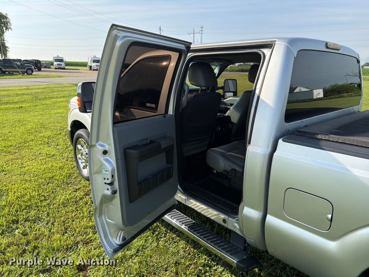 image for item EX4568 2011 Ford F250 Super Duty Crew Cab pickup truck