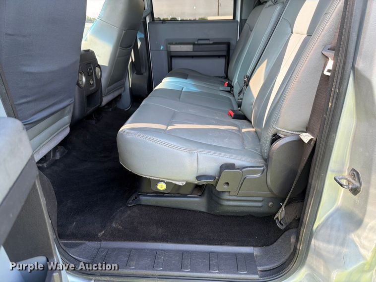 image for item EX4568 2011 Ford F250 Super Duty Crew Cab pickup truck