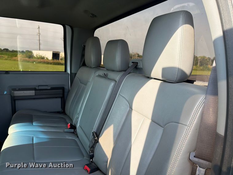 image for item EX4568 2011 Ford F250 Super Duty Crew Cab pickup truck