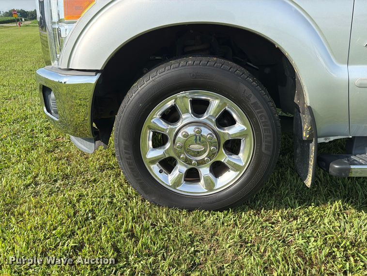image for item EX4568 2011 Ford F250 Super Duty Crew Cab pickup truck