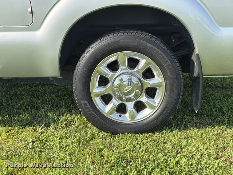 image for item EX4568 2011 Ford F250 Super Duty Crew Cab pickup truck