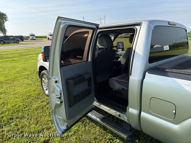 image for item EX4568 2011 Ford F250 Super Duty Crew Cab pickup truck