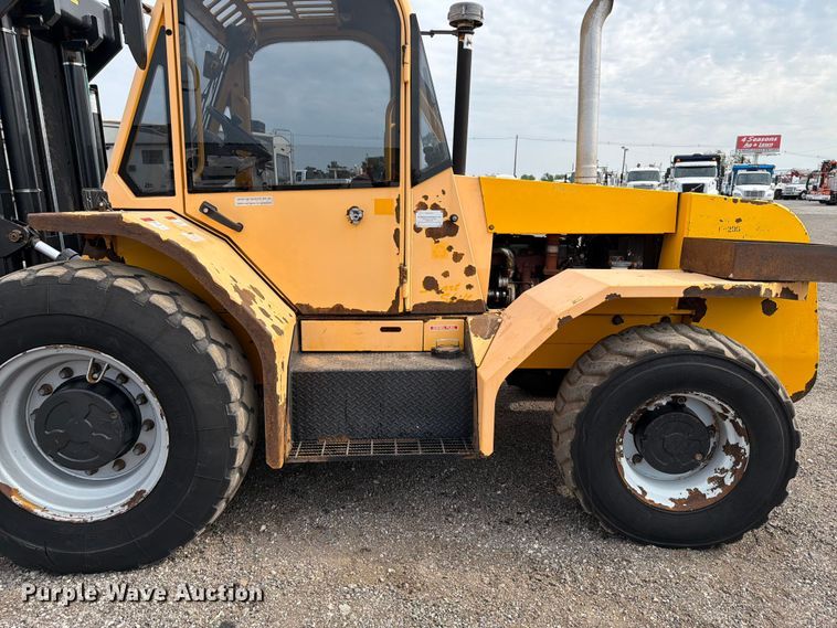 image for item FB4966 Load Lifter 2410-15D forklift