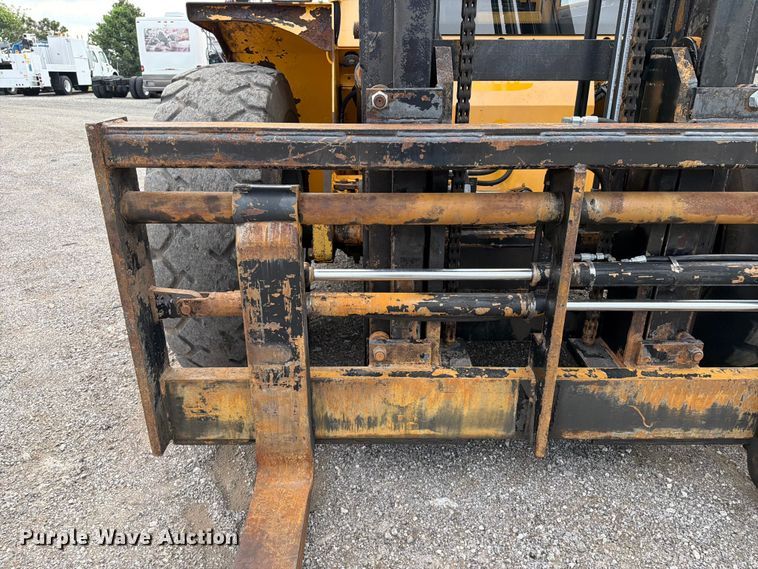 image for item FB4966 Load Lifter 2410-15D forklift