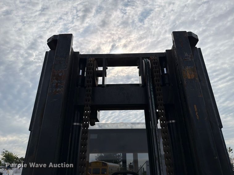 image for item FB4966 Load Lifter 2410-15D forklift