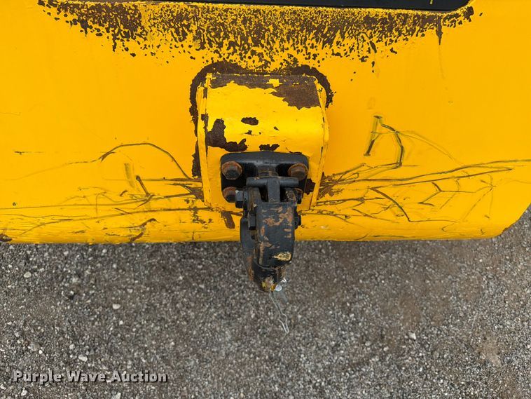 image for item FB4966 Load Lifter 2410-15D forklift