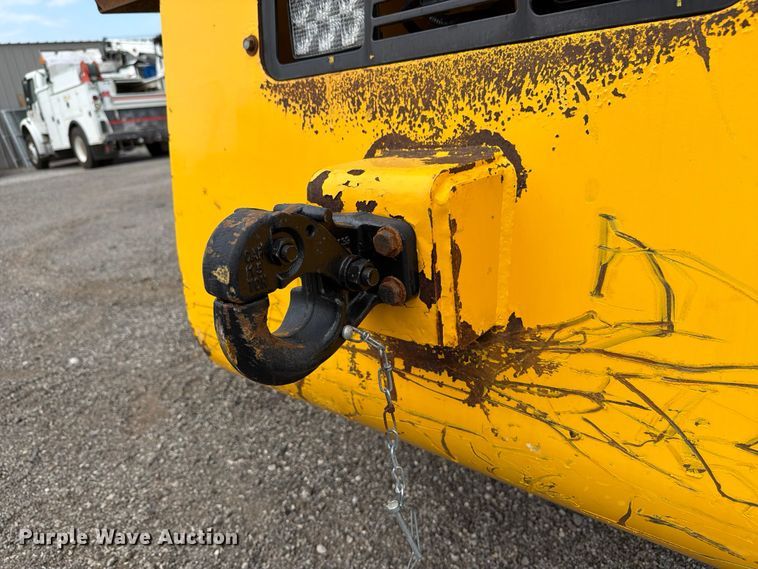image for item FB4966 Load Lifter 2410-15D forklift