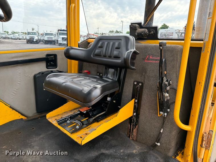 image for item FB4966 Load Lifter 2410-15D forklift