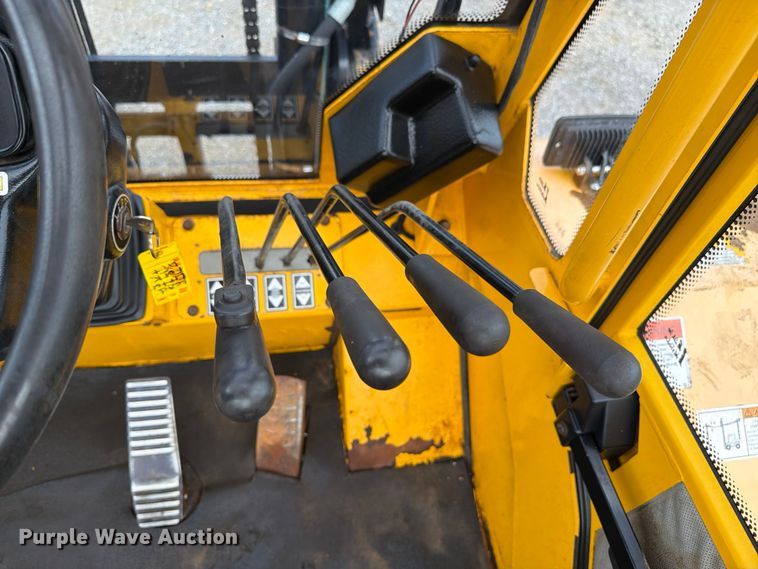 image for item FB4966 Load Lifter 2410-15D forklift
