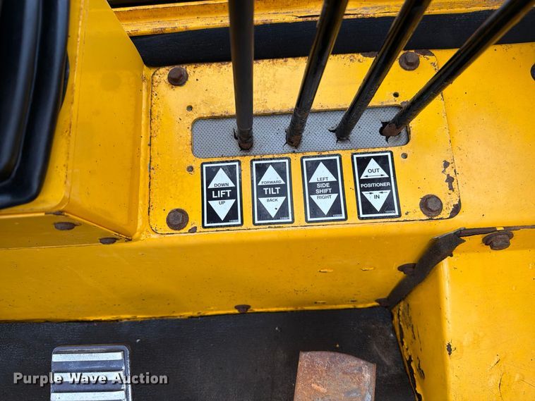 image for item FB4966 Load Lifter 2410-15D forklift