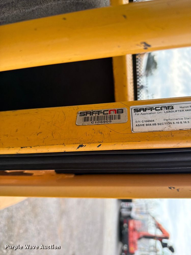 image for item FB4966 Load Lifter 2410-15D forklift