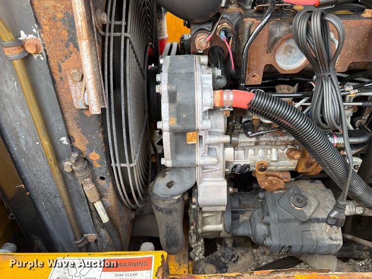image for item FB4966 Load Lifter 2410-15D forklift