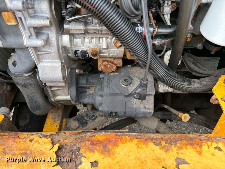 image for item FB4966 Load Lifter 2410-15D forklift