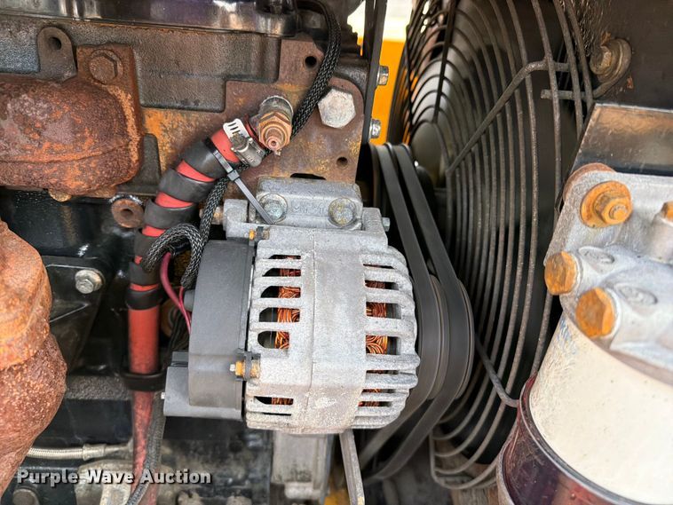 image for item FB4966 Load Lifter 2410-15D forklift