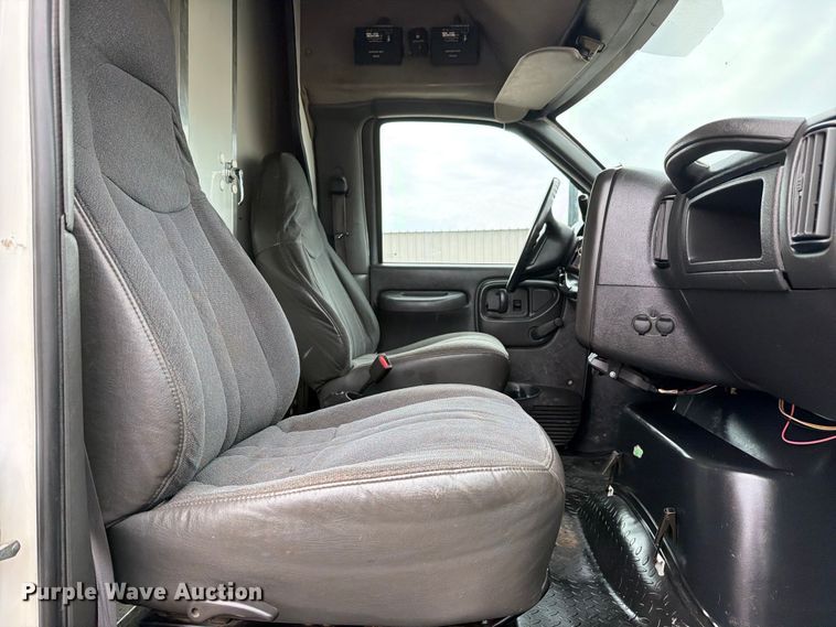 image for item FB4967 2006 GMC C6500 sewer inspection truck