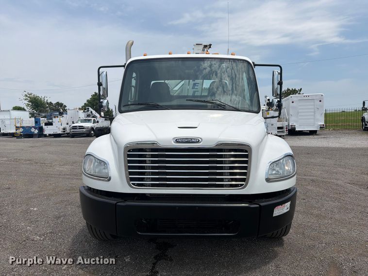 image for item FB4971 2015 Freightliner Business Class M2 utility / service truck