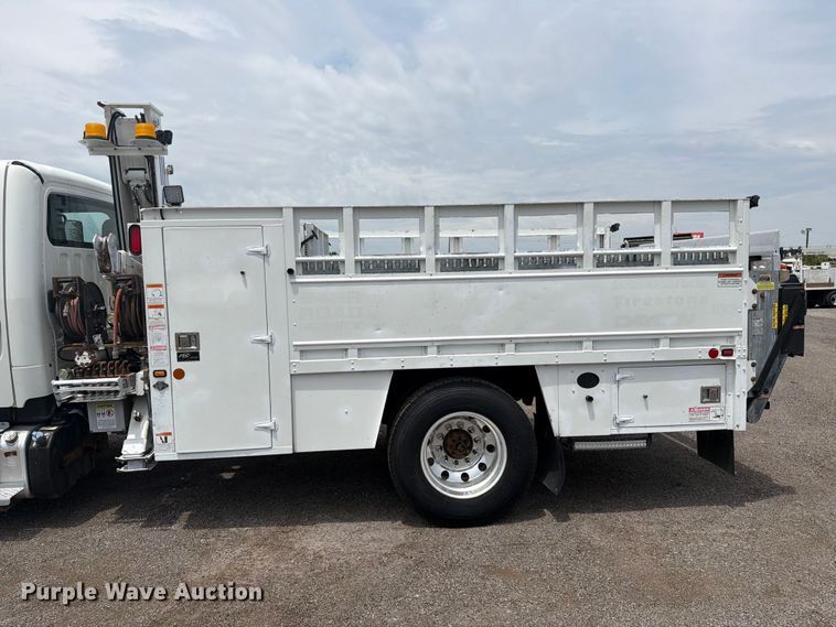 image for item FB4971 2015 Freightliner Business Class M2 utility / service truck
