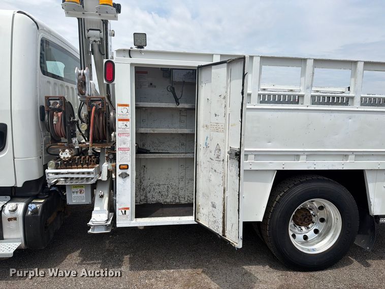 image for item FB4971 2015 Freightliner Business Class M2 utility / service truck